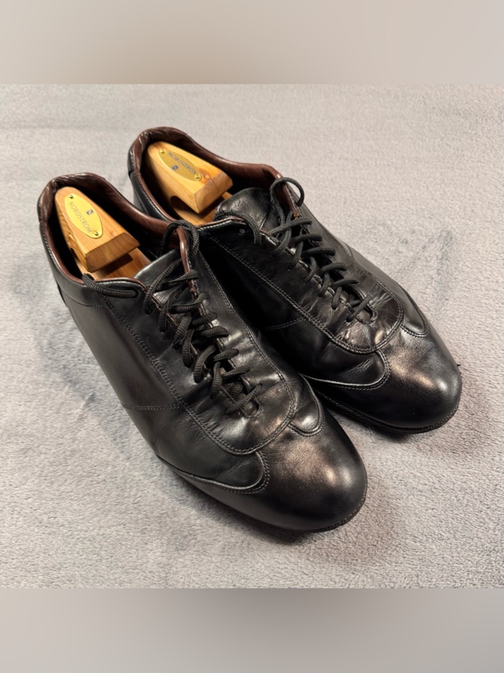 Allen Edmonds Mitchell Men's Black Leather Slip-On Sneakers - Picture 2 of 11